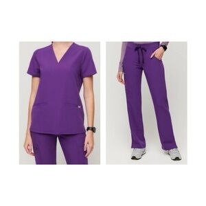 Limited Edition Figs Women's Digital Grape set, size medium